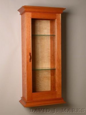 102_hangingdisplaycabinet