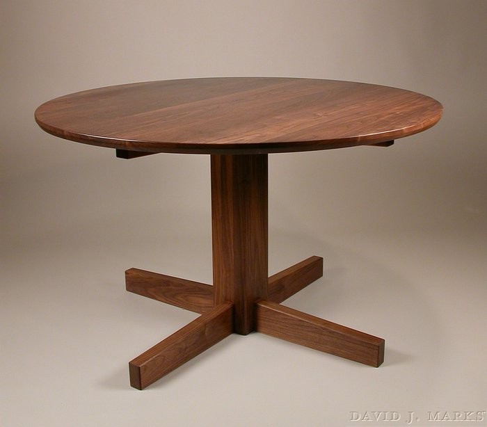 211_circulardiningtable