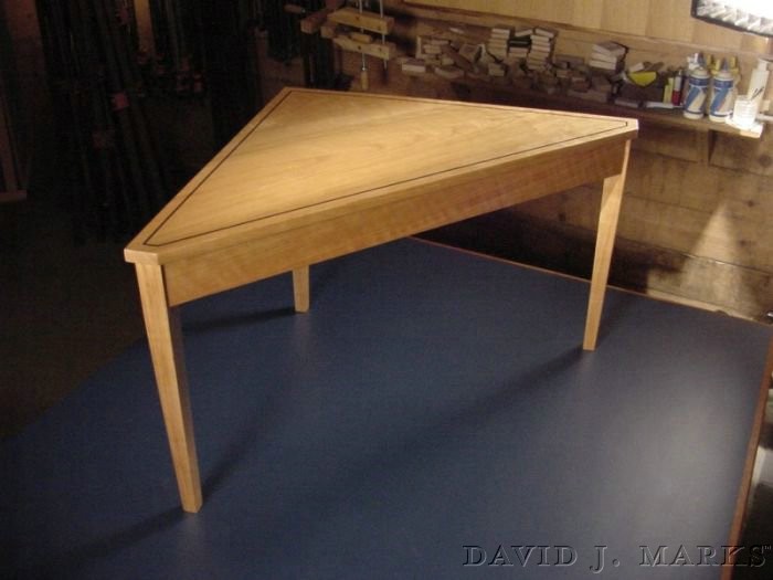 310_inlaidcornertable
