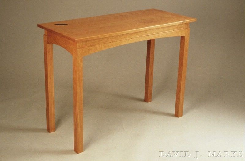 Episode 608: Hall Table with Leaf Inlay